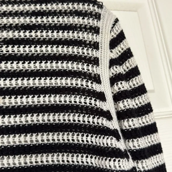 Lisa Todd Black and White Open Knit Sweater 100% cotton Size S - Picture 6 of 9
